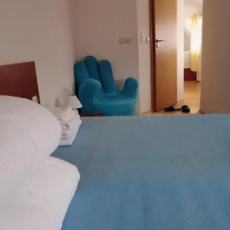 Studio apartment *